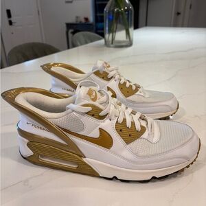 Nike Air Max Flyease with gold accents US13